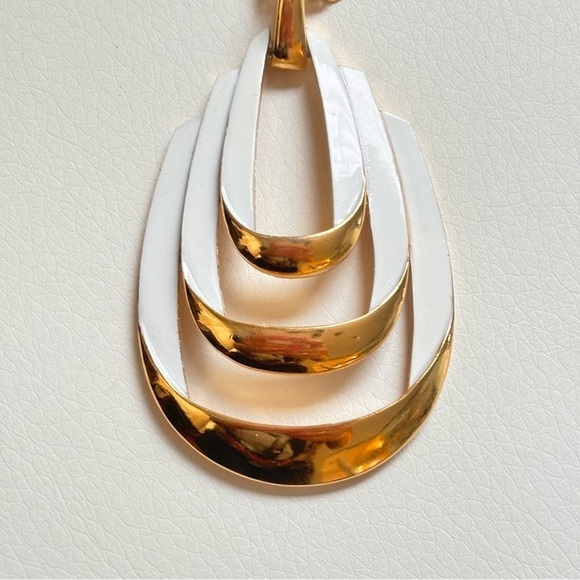 Crown Trifari gold tone enamel long excellent condition - Picture 7 of 11